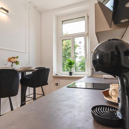 Hl Apartments 马里博尔 外观 照片